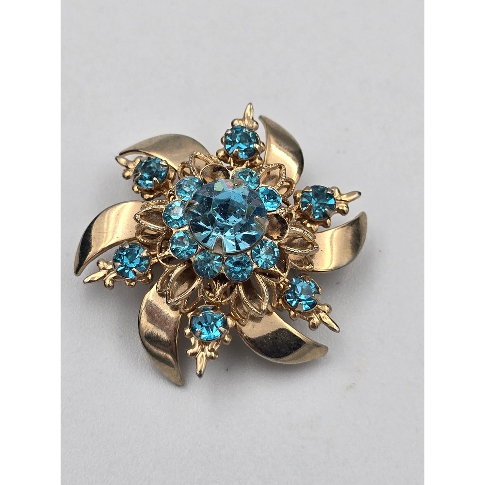 Vintage Gold Tone Blue Rhinestone Flower Starburst Brooch Pin Mid Century Style